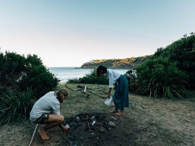 People cleaning up rubbish at Emily Miller Beach in Murramarang National Park. Photo credit: Melissa Findley/DPIE